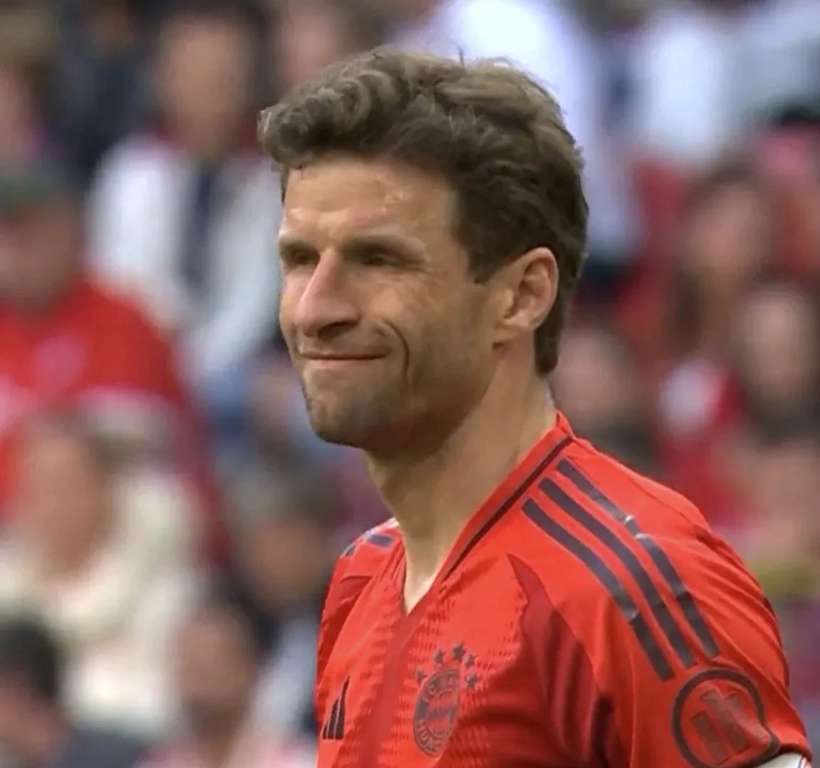 马赛完胜拜仁,格纳布里高光表现 马赛完胜拜仁,格纳布里高光表现