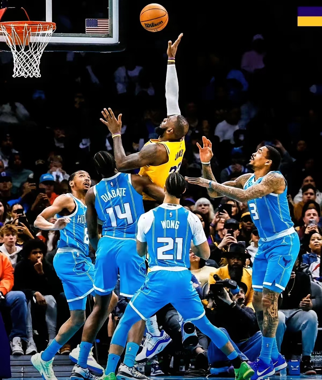 黄蜂翻盘尼日利亚男篮,拉文关键制胜 黄蜂翻盘尼日利亚男篮,拉文关键制胜