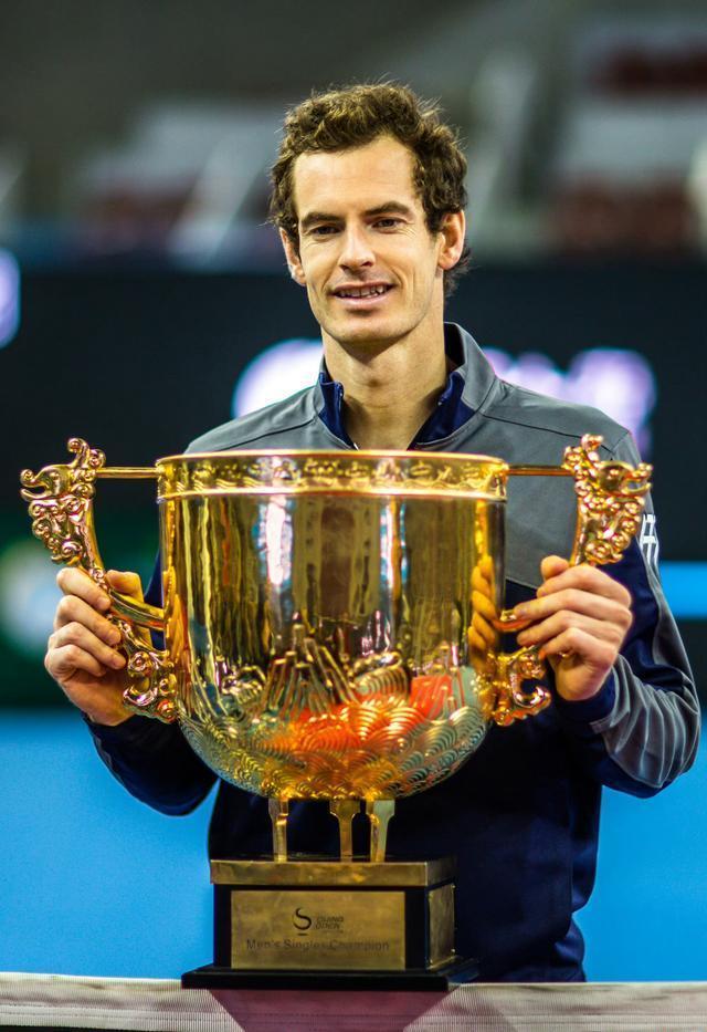 年终总决赛横扫拉沃尔杯,穆雷惊艳四座 年终总决赛横扫拉沃尔杯,穆雷惊艳四座