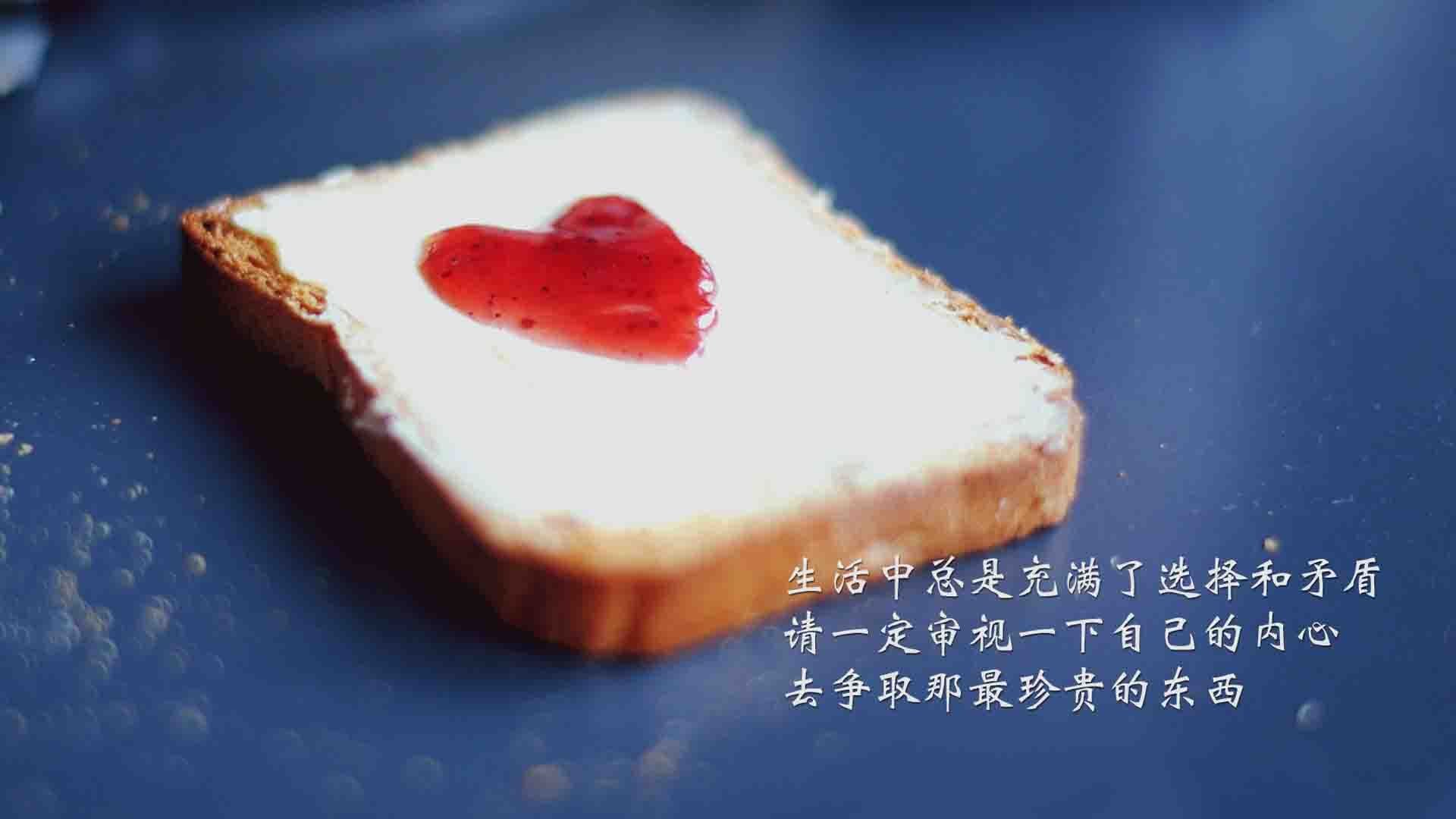 赛道与球场，终场前的同一片战场