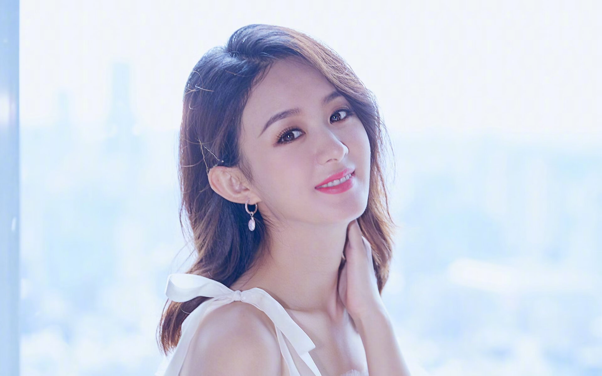 1.当黄金一代遇上钻石一代，佩德里用一场艺术课终结德比宿命—强调代际更迭与比赛的艺术性